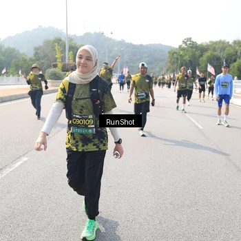 Runner Photo 6933547