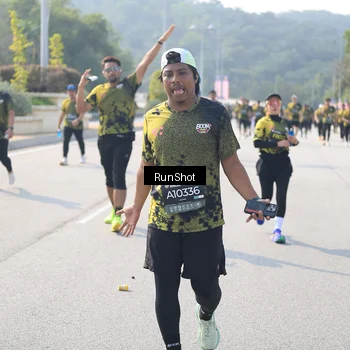 Runner Photo 6933559