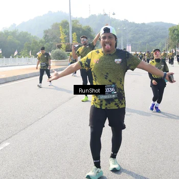 Runner Photo 6933564