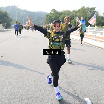 Runner Photo 6933577
