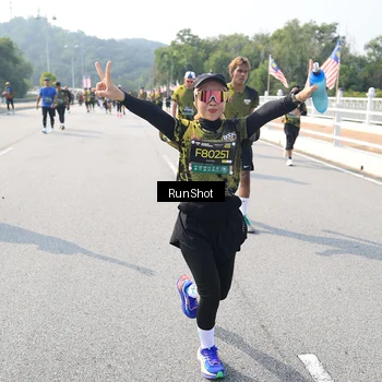 Runner Photo 6933578