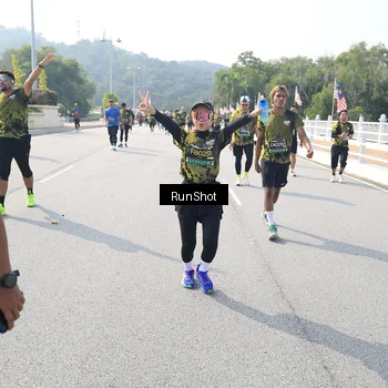 Runner Photo 6933592