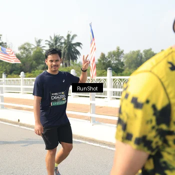 Runner Photo 6933611
