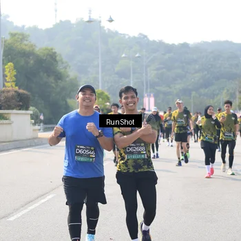 Runner Photo 6933620