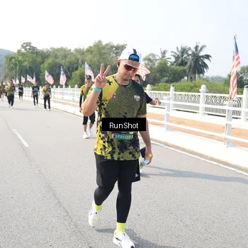 Runner Photo 6933623