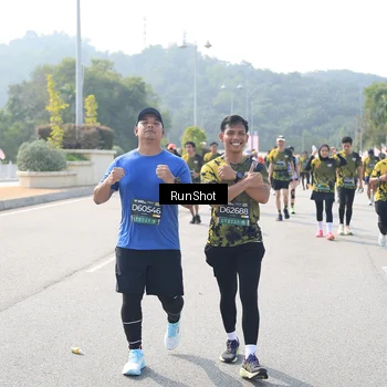 Runner Photo 6933624