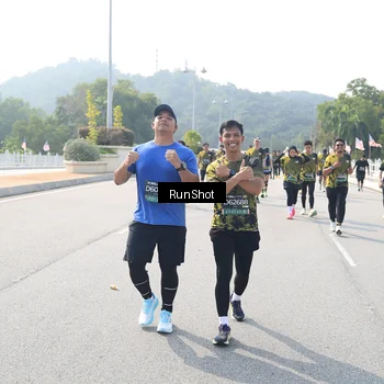 Runner Photo 6933627