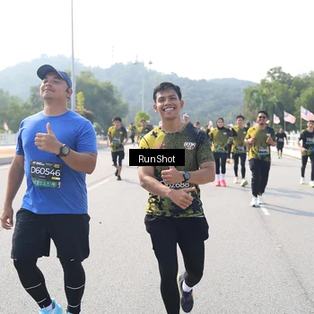 Runner Photo 6933630