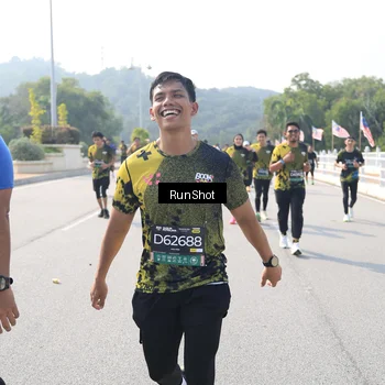 Runner Photo 6933633