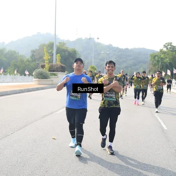 Runner Photo 6933635