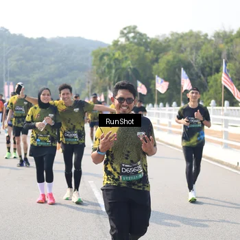 Runner Photo 6933636