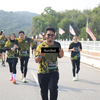 Runner Photo 6933638