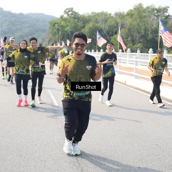 Runner Photo 6933641