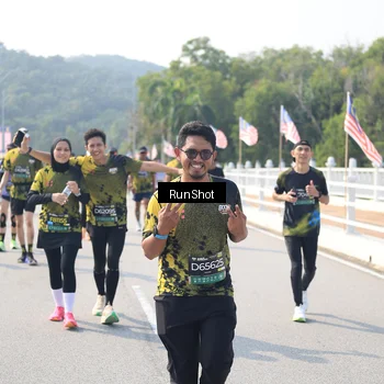 Runner Photo 6933643