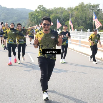 Runner Photo 6933645