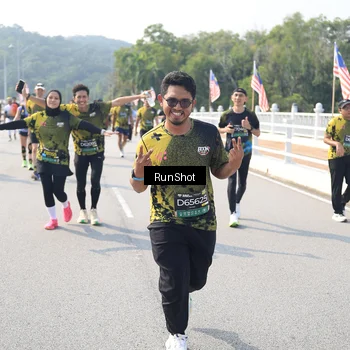 Runner Photo 6933647