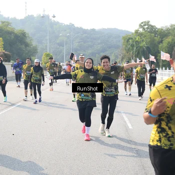Runner Photo 6933648