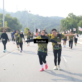 Runner Photo 6933653