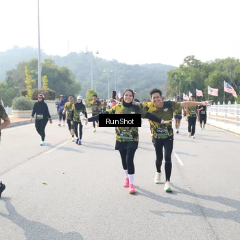 Runner Photo 6933654