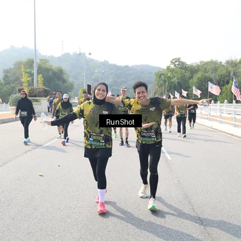 Runner Photo 6933662