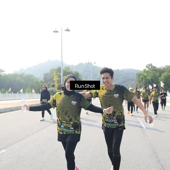 Runner Photo 6933663