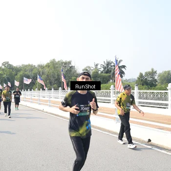 Runner Photo 6933666