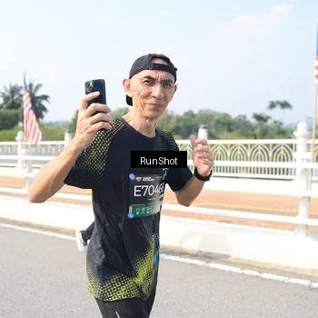 Runner Photo 6933669