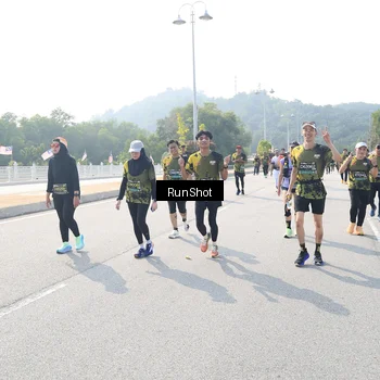 Runner Photo 6933678