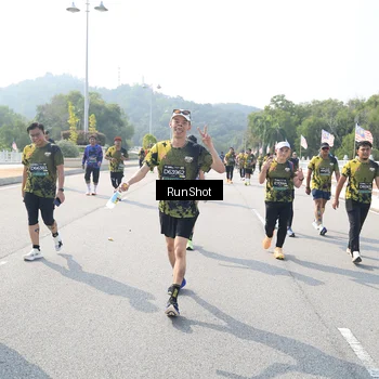 Runner Photo 6933691