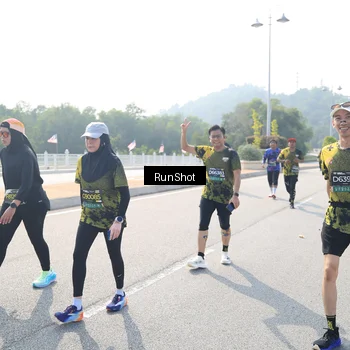 Runner Photo 6933698