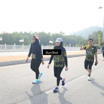 Runner Photo 6933699