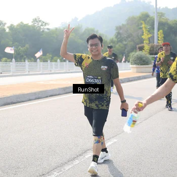 Runner Photo 6933700