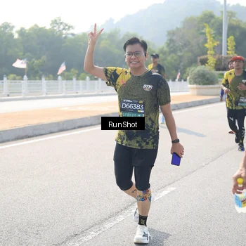 Runner Photo 6933701