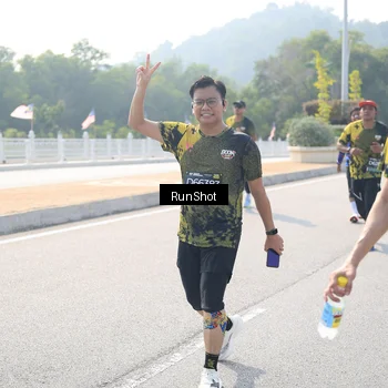 Runner Photo 6933703