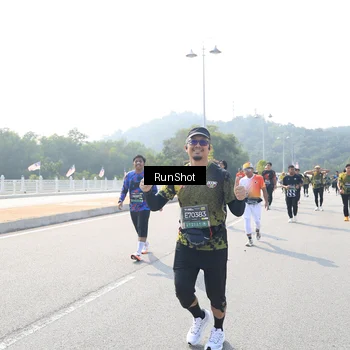Runner Photo 6933732