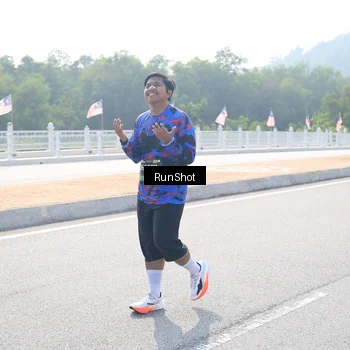 Runner Photo 6933738