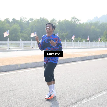 Runner Photo 6933739