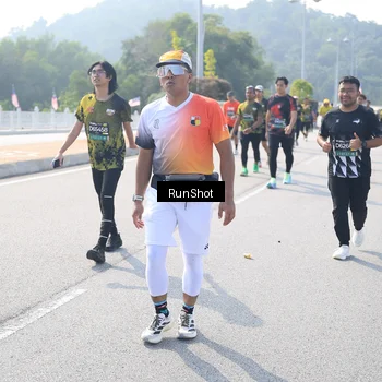 Runner Photo 6933747