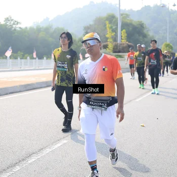 Runner Photo 6933749
