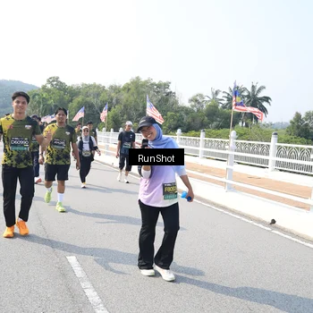 Runner Photo 6933760