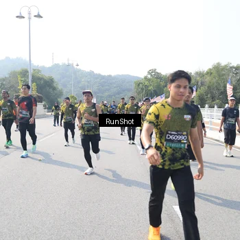 Runner Photo 6933765