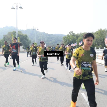 Runner Photo 6933767