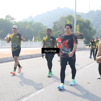 Runner Photo 6933774