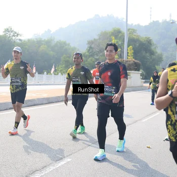 Runner Photo 6933778