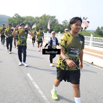 Runner Photo 6933779