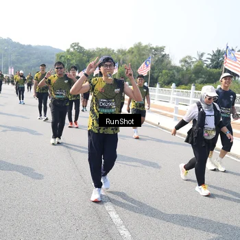 Runner Photo 6933783