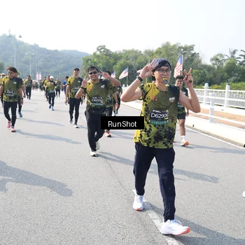 Runner Photo 6933787