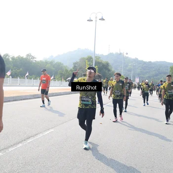 Runner Photo 6933792