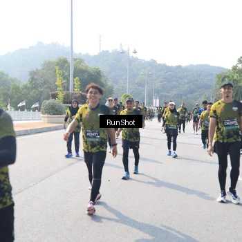 Runner Photo 6933798
