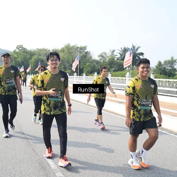 Runner Photo 6933805